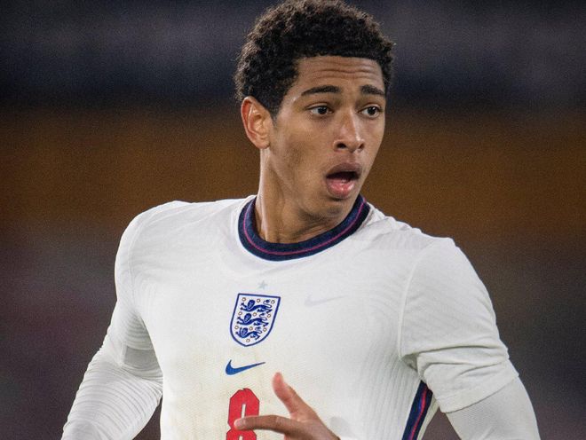 可圈可点！乔治三分7中4贡献赛季新高23分（乔治手感火热！三分7投4中砍下赛季新高23分）