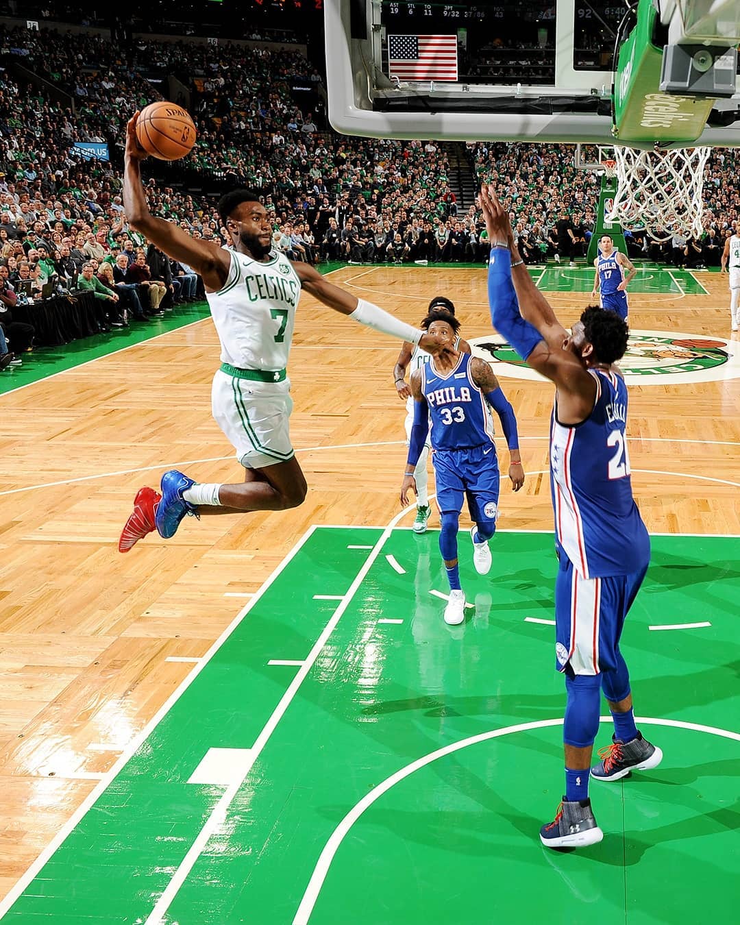 海港vs首尔：2外援PK4外援，蒯纪闻、张琳芃先发，林加德出战（海港对阵首尔：双外援迎战四外援，蒯纪闻、张琳芃首发，林加德登场）