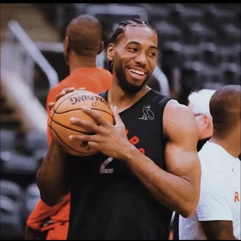 德甲半场：霍恩顿吉破门，格雷罗扳平，拜仁慕尼黑1-1圣保利（德甲半场战报：拜仁慕尼黑1-1圣保利，霍恩顿吉先开纪录，格雷罗扳平）